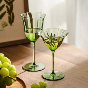 FORÊT VERRE COLLECTION COUPE CLEAR | Champagne Flutes & Floats {260ml} - Image 4