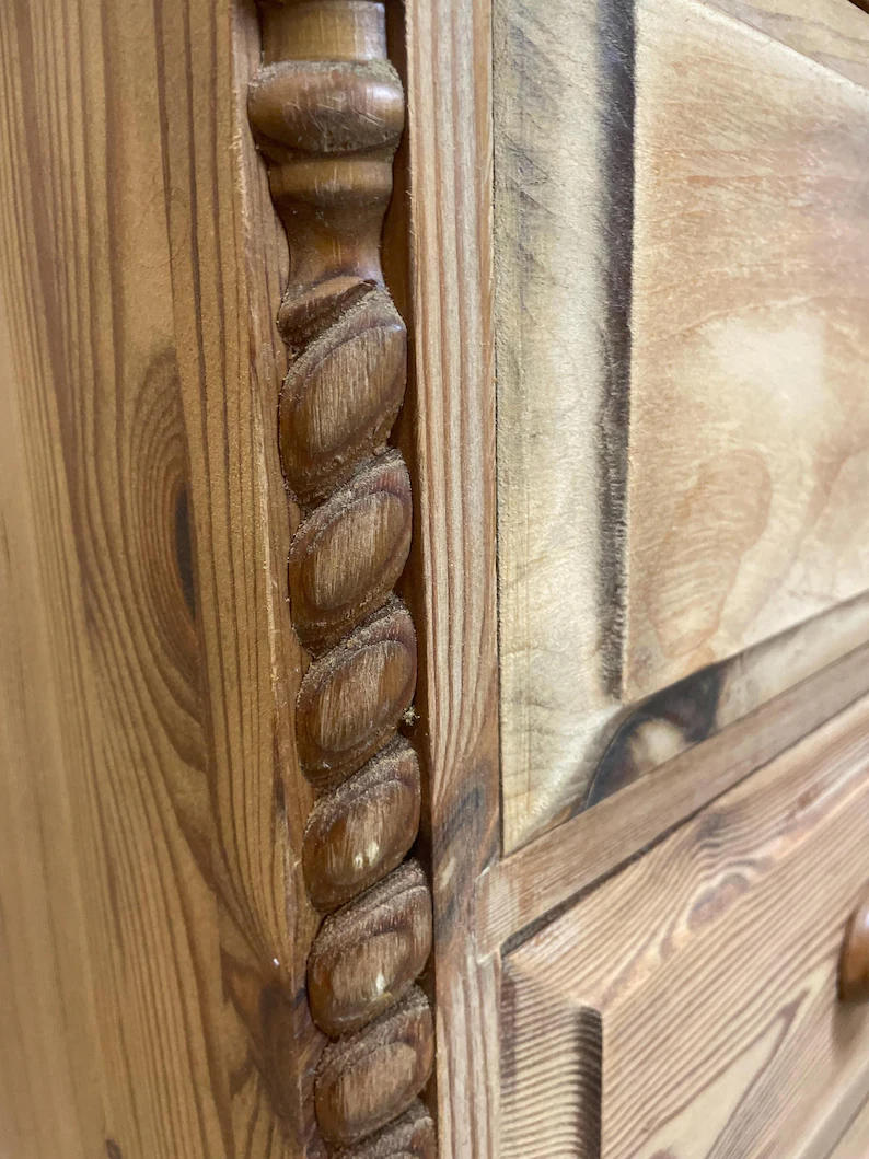 REGENCY HERITAGE COLLECTION - VINTAGE PINE | Drawer Chest - Image 5